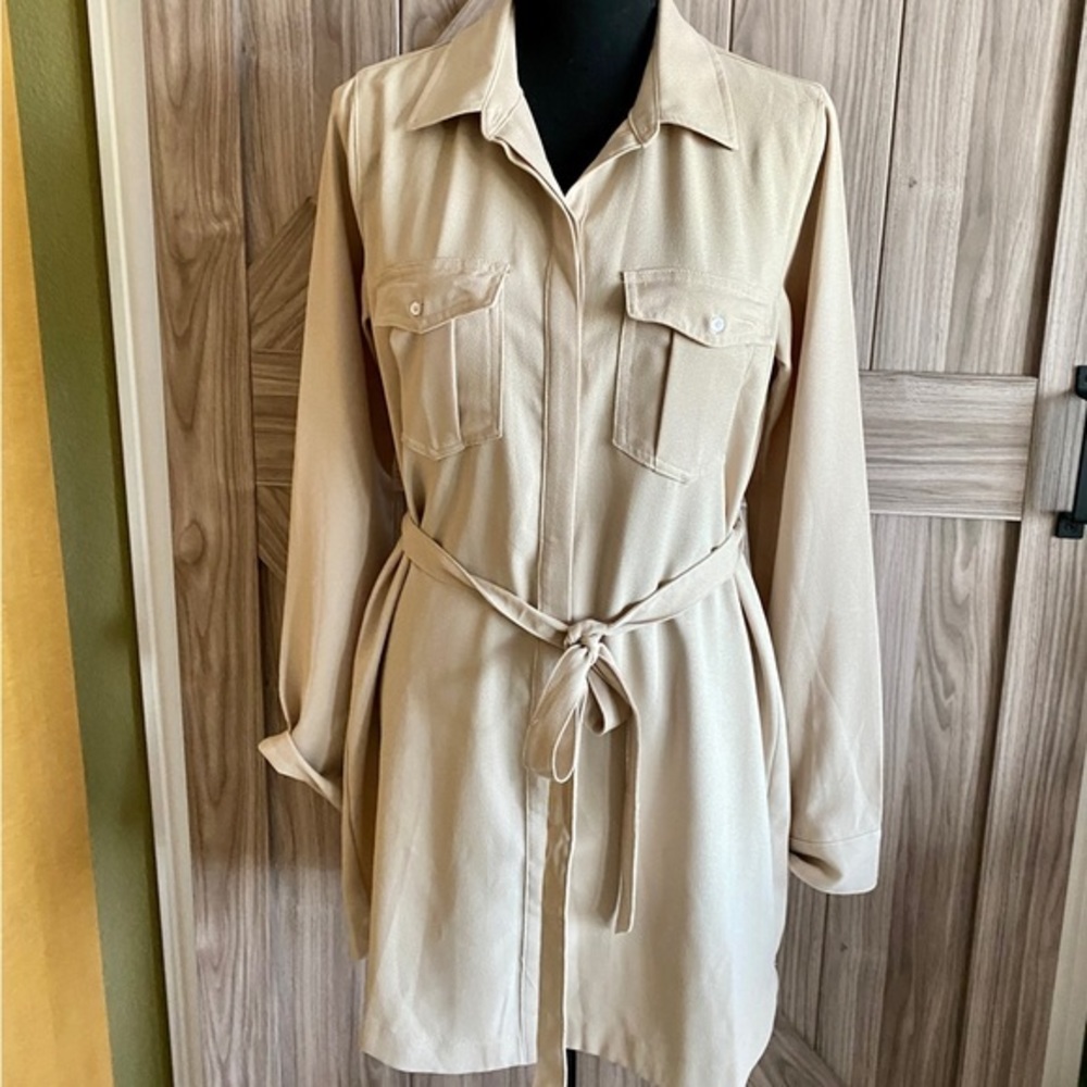 Abercrombie & Fitch Cream Colored Shirt Dress